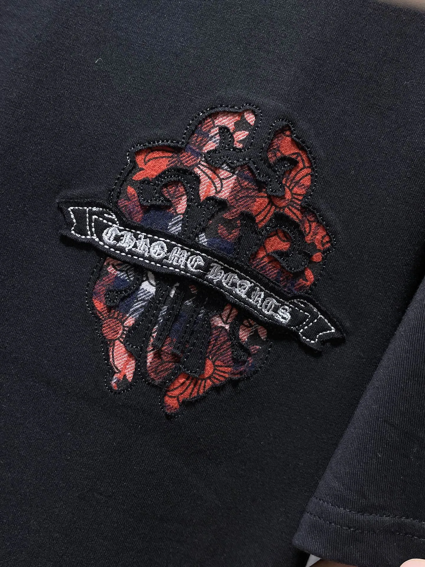 P170 new Chrome Hearts 25ss high version for summer! High-weight, environmentally friendly, high-quality top-quality fabric 260g~285g Krobajian Heavy Industry hand-applied embroidered short-sleeved heavy industry embroidery! ! ! Tens of thousands of needles! ! Counter synchronized replica version 1:1 Recommended colors: black white